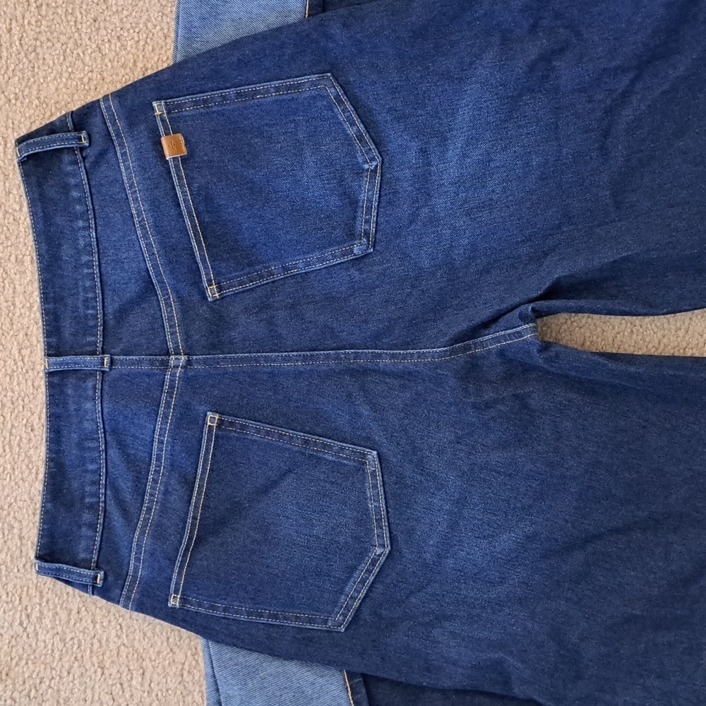 MEDIUM HALARA MULTIPLE POCKETS ROLLED HEM WIDE LEG CASUAL JEAN - Picture 9 of 10